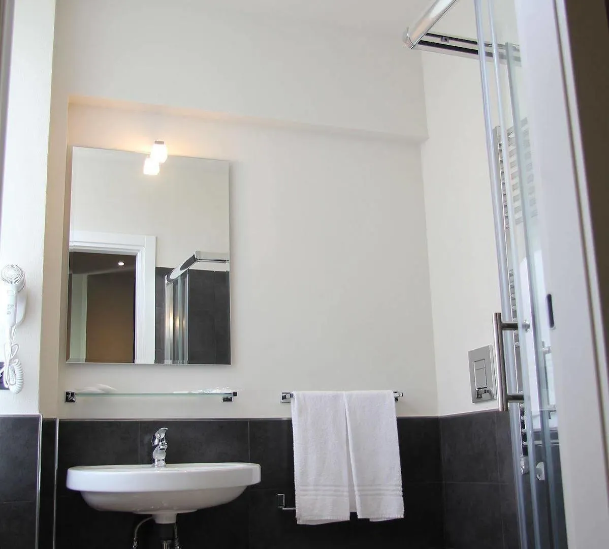 Hotel Zara Milano 3*, Mediolan Włochy