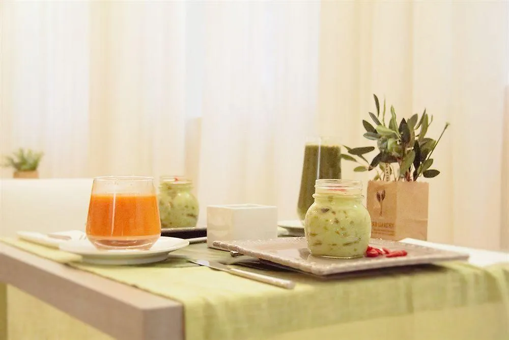 Hotel Zara Milano 3*, Milan
